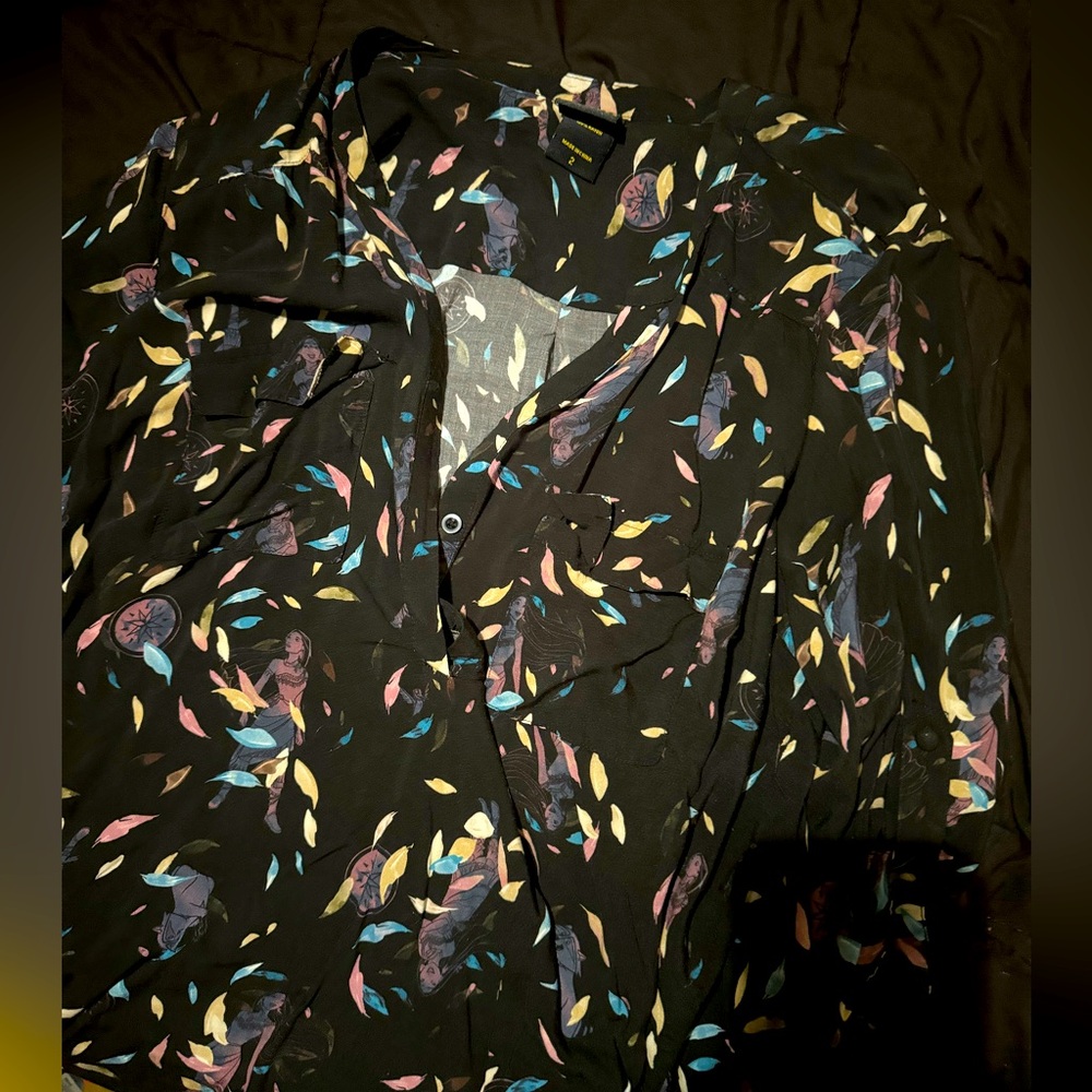 Torrid Disney Pocahontas blouse size 2